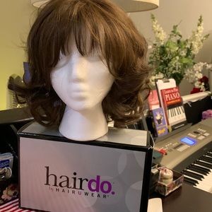 NWTS! Hairdo Glazed Hazelnut Med. Brown Ginger Wig. Natural and Gorgeous!